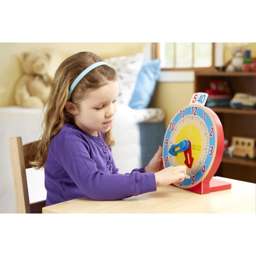 Melissa&Doug- fa készségfejlesztő játék - óra tanuló