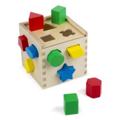   Melissa & Doug Fa készségfejlesztő játék, Formarendező kocka