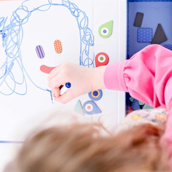 Mágneses foglalkoztató játék, Formák MierEdu