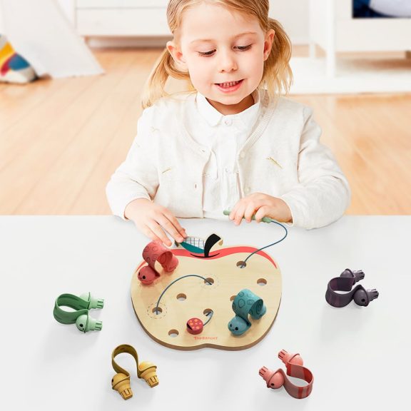 Hernyók az almában- fa ügyességi játék Montessori módszer  TopBright